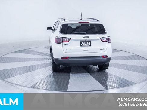 Used 2024 Jeep Compass Latitude AWD/4WD image 7