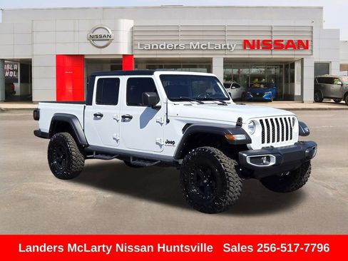 Used 2021 Jeep Gladiator Sport AWD/4WD image 1