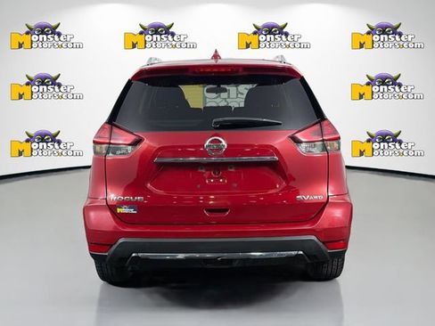 Used 2017 Nissan Rogue SV AWD/4WD image 6