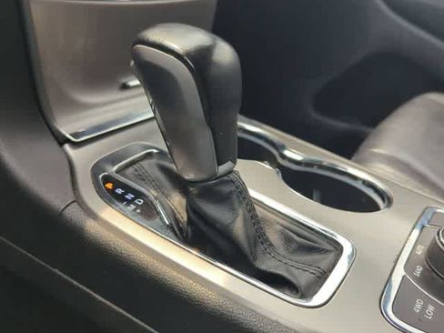 Certified 2020 Jeep Grand Cherokee Limited AWD/4WD image 33