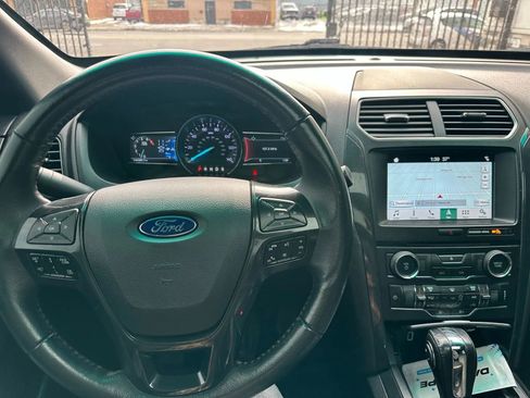Used 2018 Ford Explorer XLT w/ Equipment Group 201A image 14