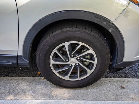 Used 2020 Mitsubishi Eclipse Cross ES image 13