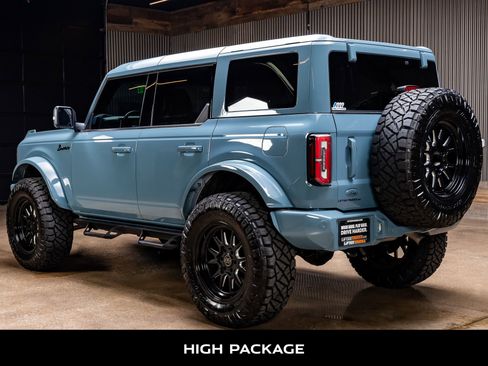 Used 2023 Ford Bronco Wildtrak image 7