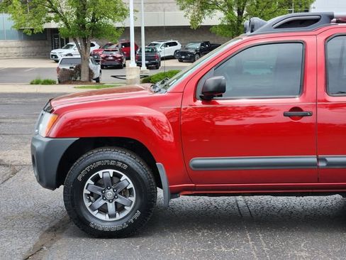Used 2014 Nissan Xterra PRO-4X w/ Pro-4x Leather Package AWD/4WD image 2