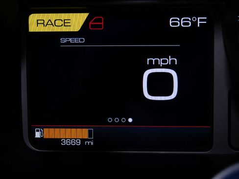 Used 2022 Ferrari F8 Tributo image 39