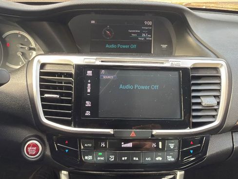 Used 2017 Honda Accord EX-L image 18