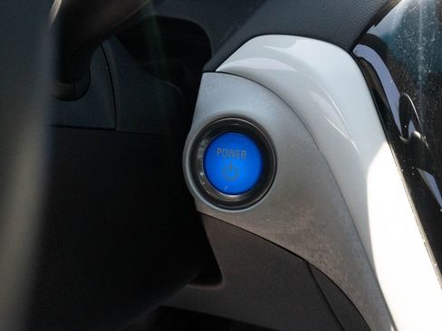 Used 2020 Chevrolet Bolt LT FWD image 5