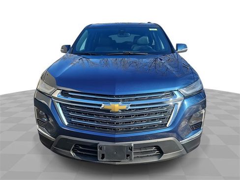 Used 2022 Chevrolet Traverse LT w/ LPO, Floor Liner Package image 1