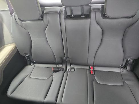 New 2027 Kia Carnival FWD image 16