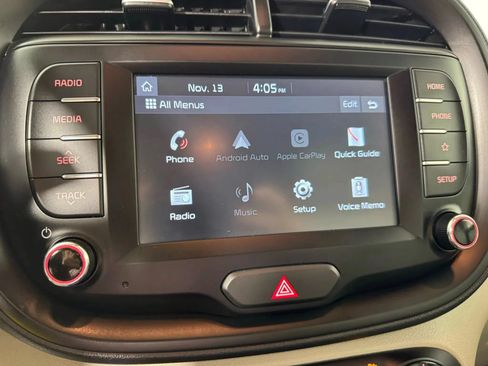 Used 2020 Kia Soul S FWD image 19