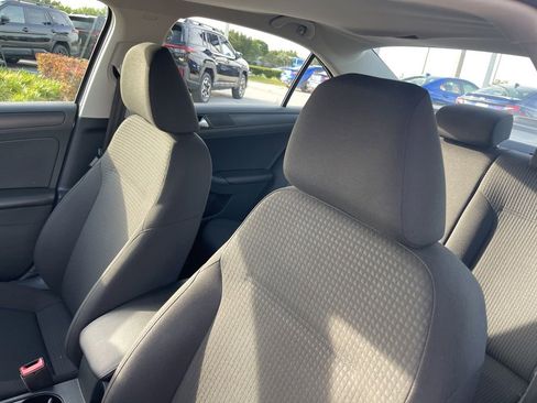 Used 2016 Volkswagen Jetta S FWD image 16