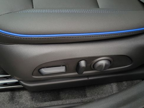 New 2026 Buick Envista Sport Touring FWD image 23