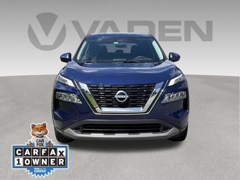 Used 2023 Nissan Rogue SV FWD image 2
