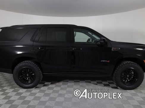 Used 2025 GMC Yukon AT4 Ultimate w/ LPO, Illumination Package image 4