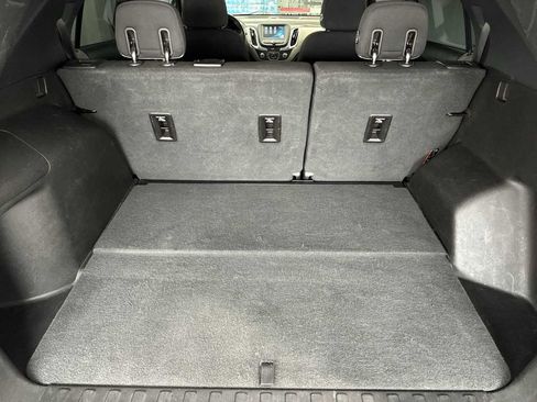 Used 2018 Chevrolet Equinox LS AWD/4WD image 18