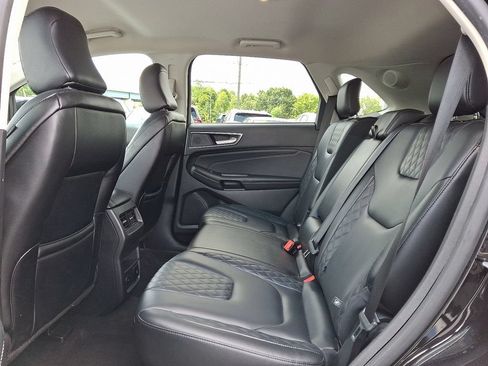 Used 2024 Ford Edge Titanium AWD/4WD image 10