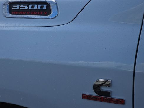 Used 2024 RAM 3500 SLT w/ Quick Order Package 2YG SLT image 36