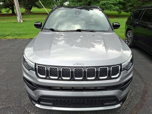 Certified 2023 Jeep Compass Limited w/ Elite Group AWD/4WD image 2