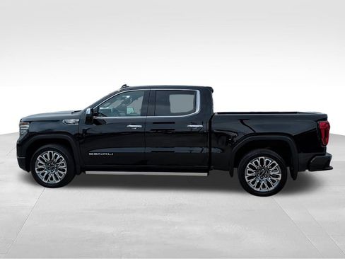 Used 2025 GMC Sierra 1500 Denali Ultimate AWD/4WD image 8
