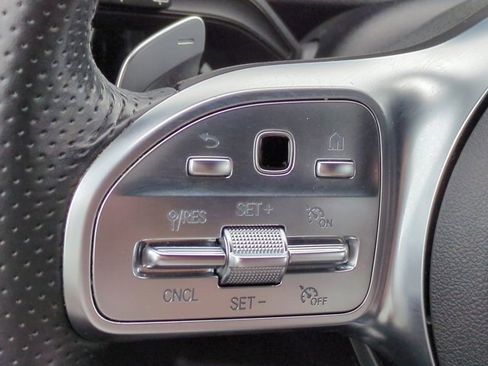 Certified 2022 Mercedes-Benz GLA 250 4MATIC image 24