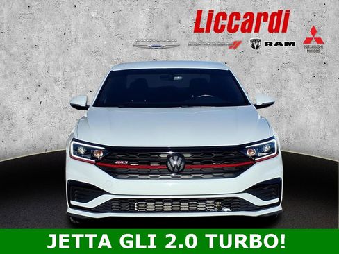 Used 2021 Volkswagen Jetta GLI image 2