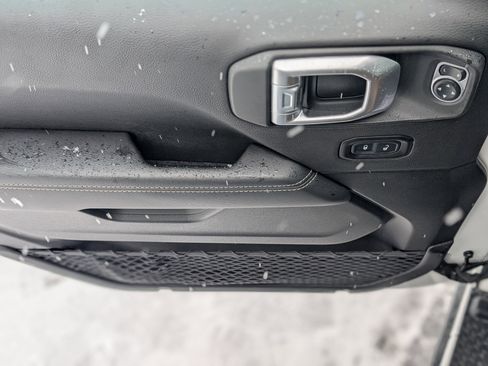 Used 2020 Jeep Gladiator Rubicon image 33