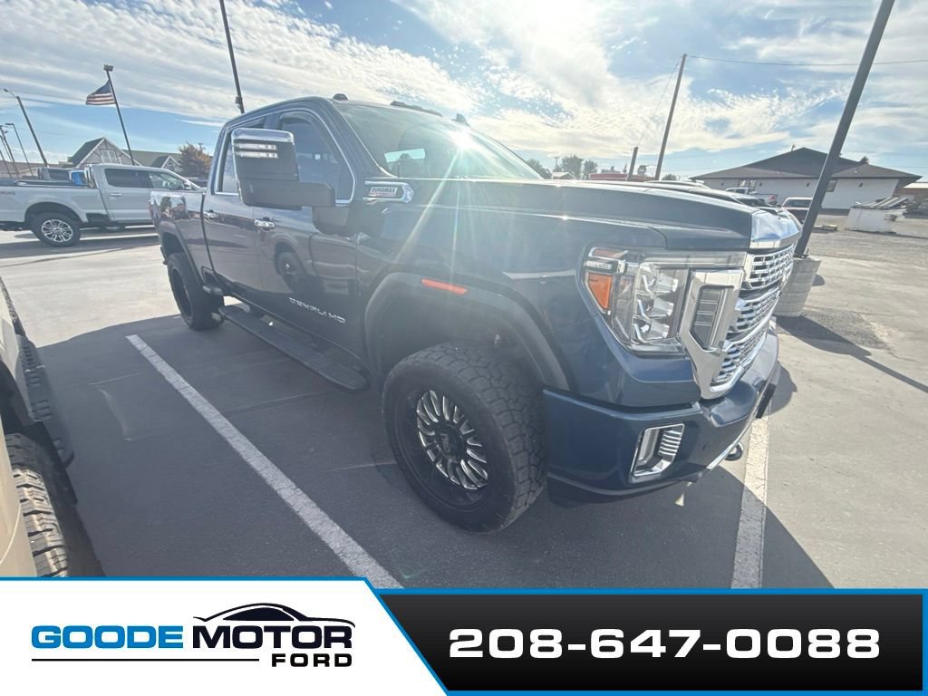Used 2020 GMC Sierra 2500 Denali w/ Denali Ultimate Package AWD/4WD image 3