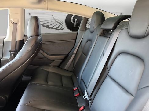Used 2018 Tesla Model 3 Long Range RWD image 13