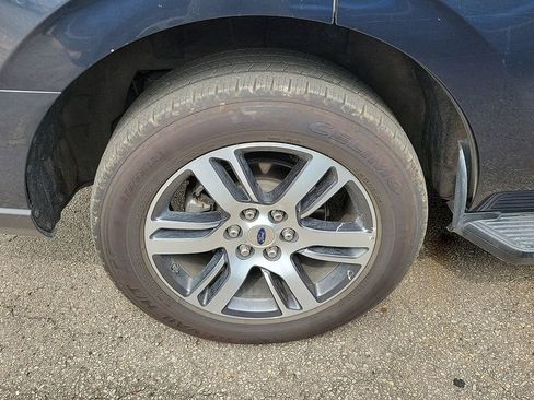 Certified 2024 Ford Expedition Limited RWD image 5