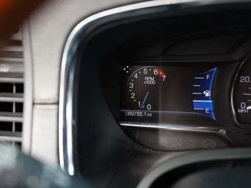 Used 2016 Lincoln Navigator Select RWD image 52