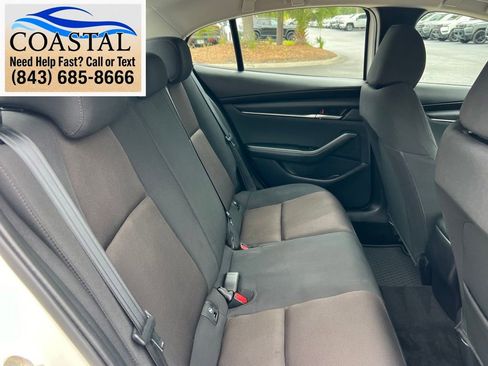 Used 2022 MAZDA MAZDA3 s FWD image 16
