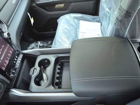 New 2026 RAM 1500 Big Horn AWD/4WD image 22