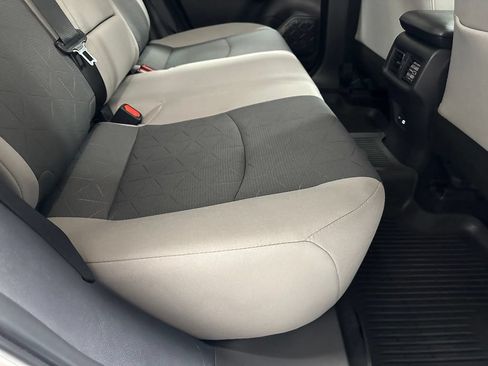 Used 2025 Toyota RAV4 XLE AWD/4WD image 51