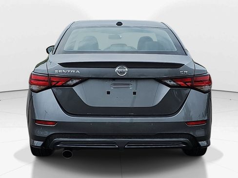 Used 2022 Nissan Sentra SR w/ SR Premium Package FWD image 5