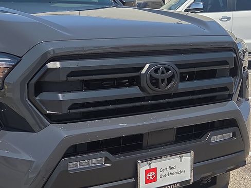 Certified 2026 Toyota Tacoma SR5 AWD/4WD image 7