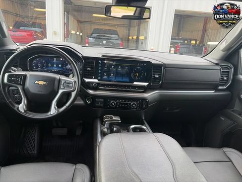 Used 2023 Chevrolet Silverado 1500 LTZ AWD/4WD image 12