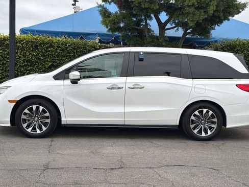 Certified 2024 Honda Odyssey EX-L image 8