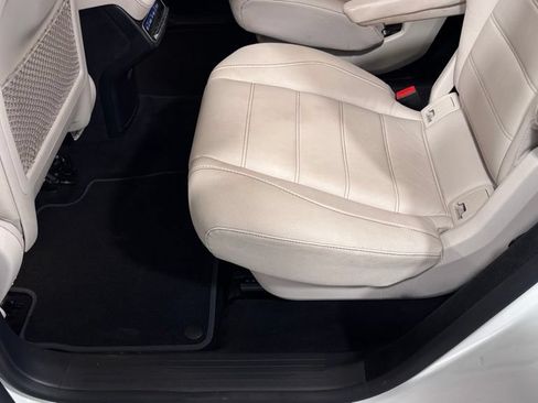 Certified 2023 Mercedes-Benz GLS 450 4MATIC image 21