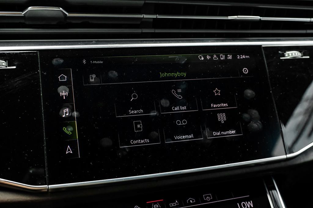 Used 2019 Audi Q8 Premium Plus AWD/4WD image 31