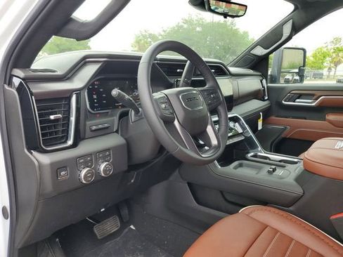 New 2026 GMC Sierra 3500 Denali Ultimate AWD/4WD image 21