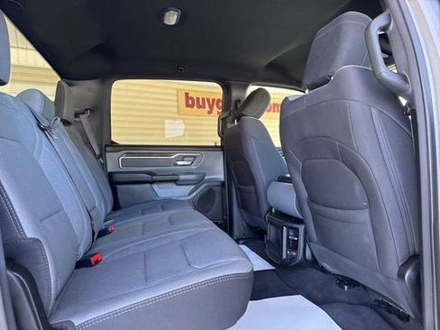 Used 2022 RAM 1500 Big Horn AWD/4WD image 5