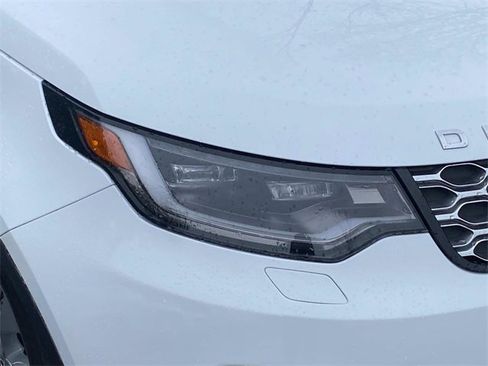Used 2021 Land Rover Discovery S image 4
