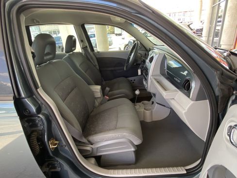 Used 2006 Chrysler PT Cruiser image 25