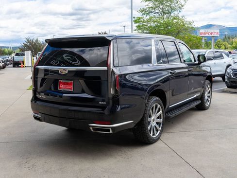 Used 2024 Cadillac Escalade ESV Premium Luxury Platinum AWD/4WD image 7