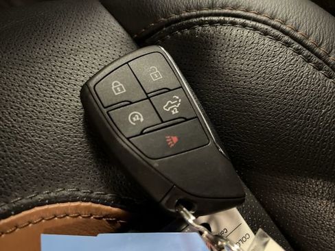 Used 2025 GMC Sierra 3500 AT4 w/ AT4 Premium Plus Package image 31