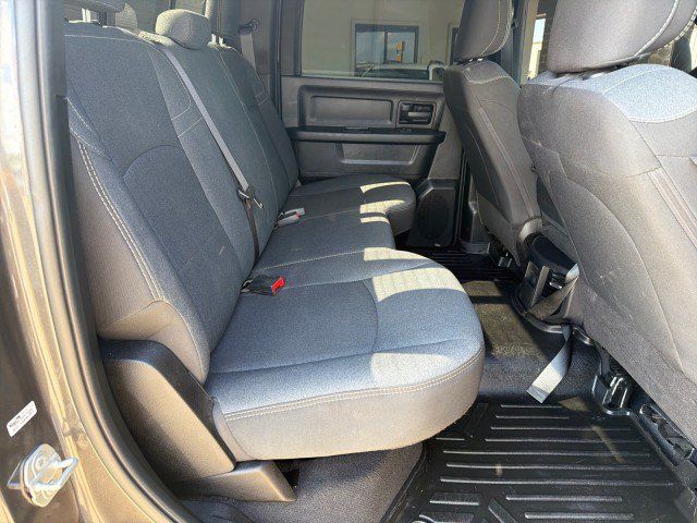 Used 2024 RAM 3500 Tradesman w/ Chrome Appearance Group AWD/4WD image 25