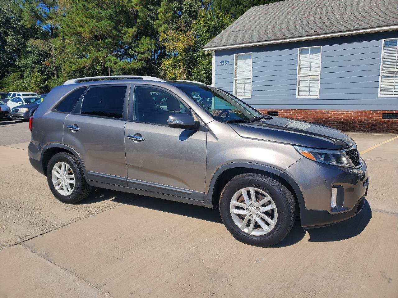 Used 2014 Kia Sorento LX FWD image 3