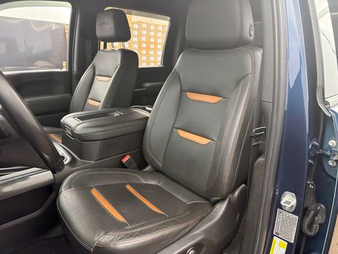 Used 2020 GMC Sierra 2500 AT4 w/ AT4 Premium Package AWD/4WD image 19