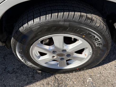 Used 2008 Toyota RAV4 2WD image 15