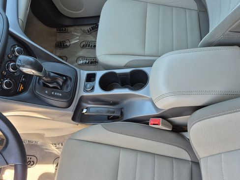 Used 2015 Ford Escape SE FWD image 20